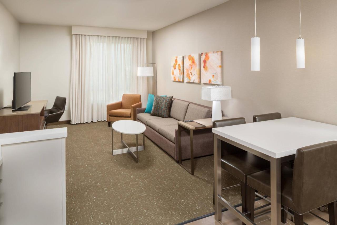 By Marriott Ontario
