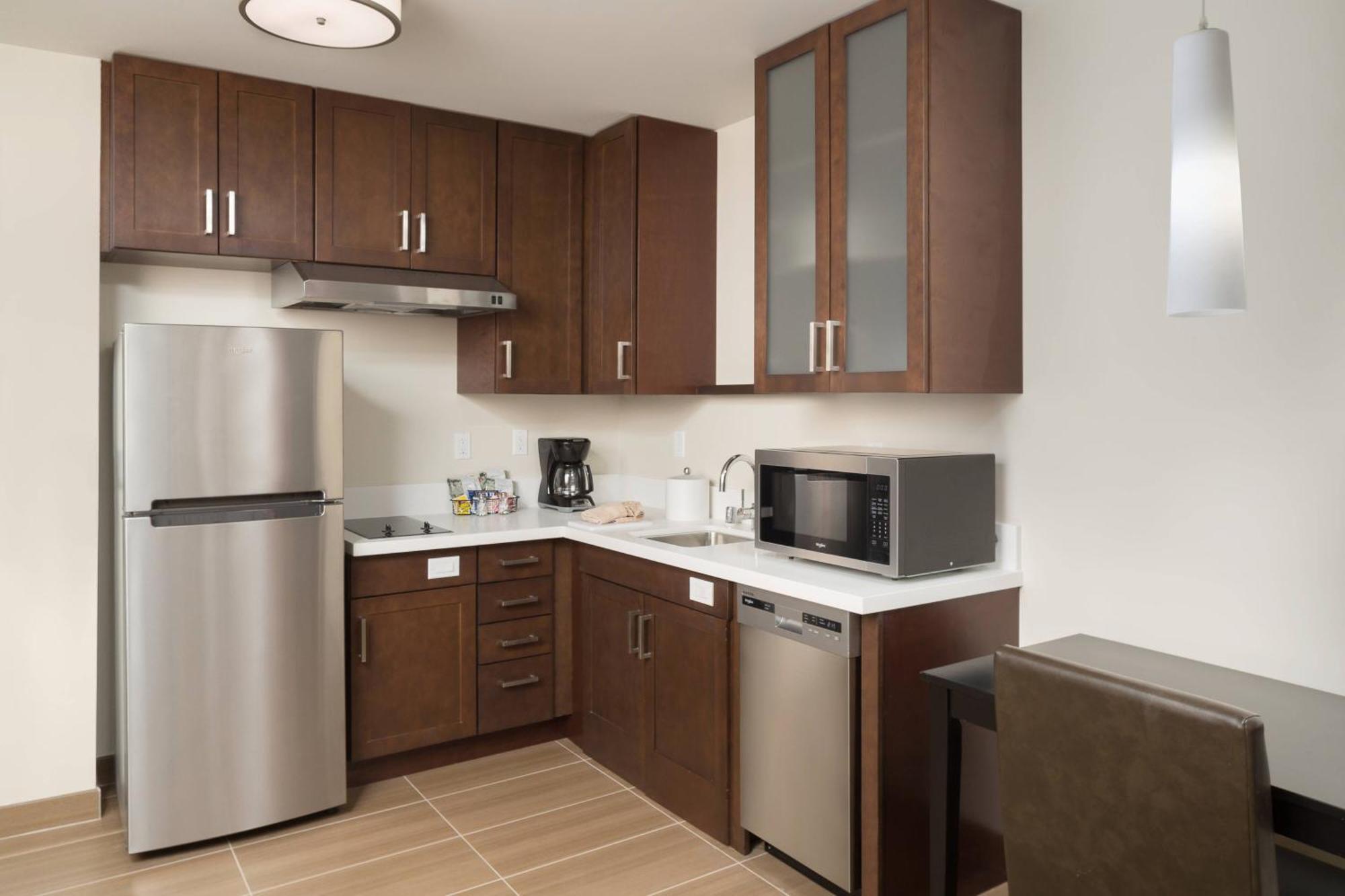 By Marriott Ontario 3*