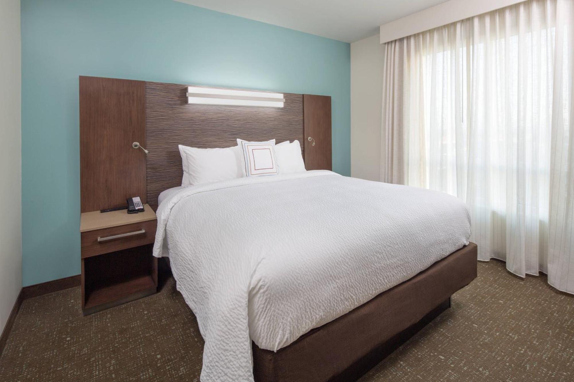 By Marriott Ontario